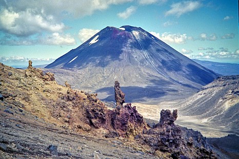 Mt. Tongariro (1978 m)